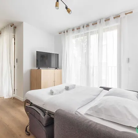 Charming With Balcony- 6p- Proche Paris *